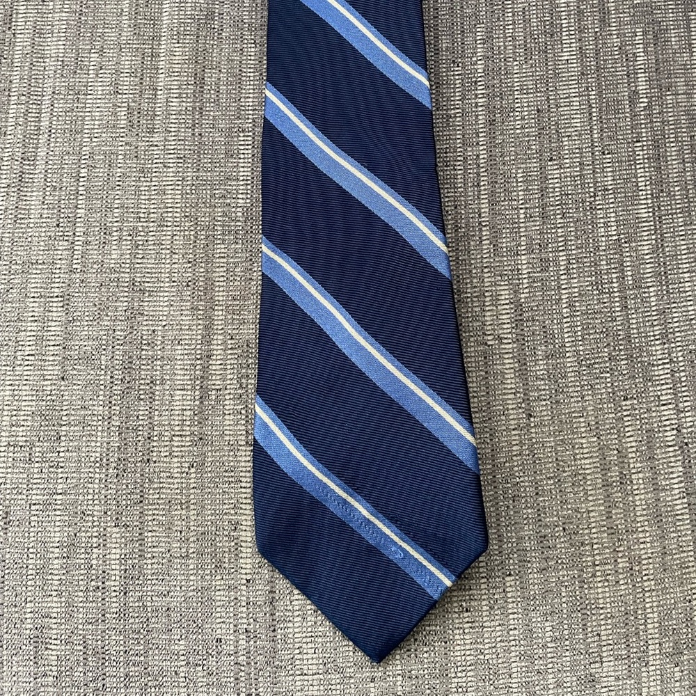 Original Lauren by Ralph Lauren tie.Made in Italy
